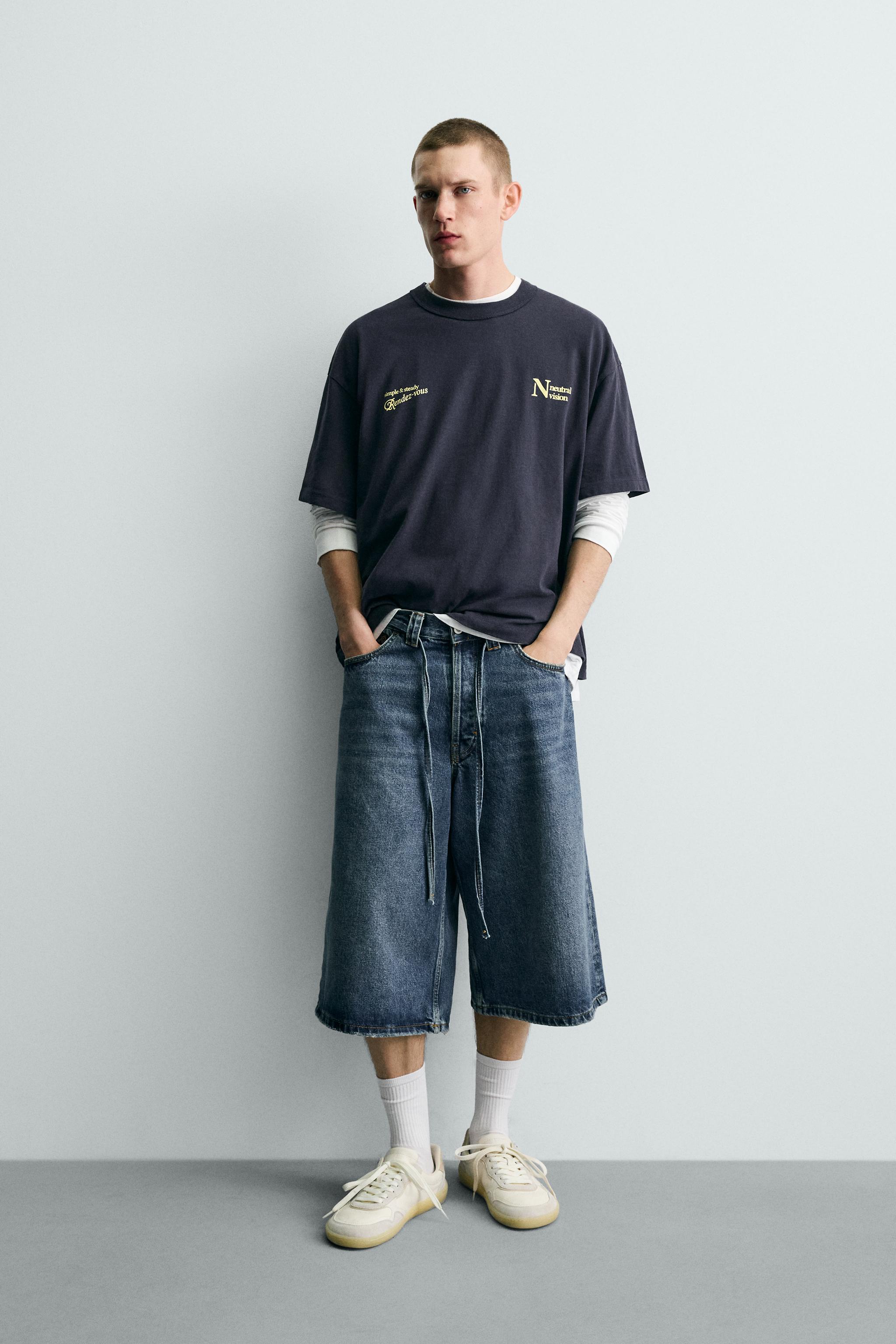 CONTRASTING TEXT PRINT T-SHIRT